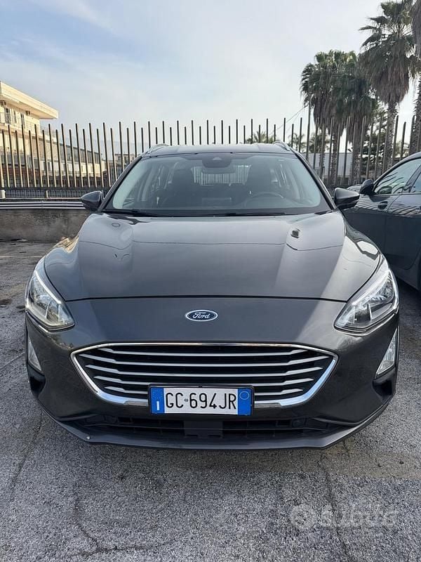 Usata Ford Focus Business Edition 120 CV (88 kW) 2020 Grigio Station wagon