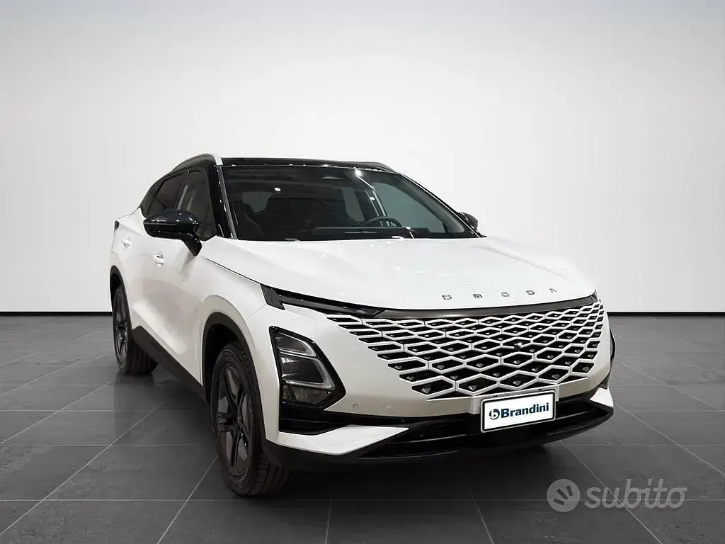 Usata Omoda 5 147 CV (108 kW) 2025 Bianco SUV