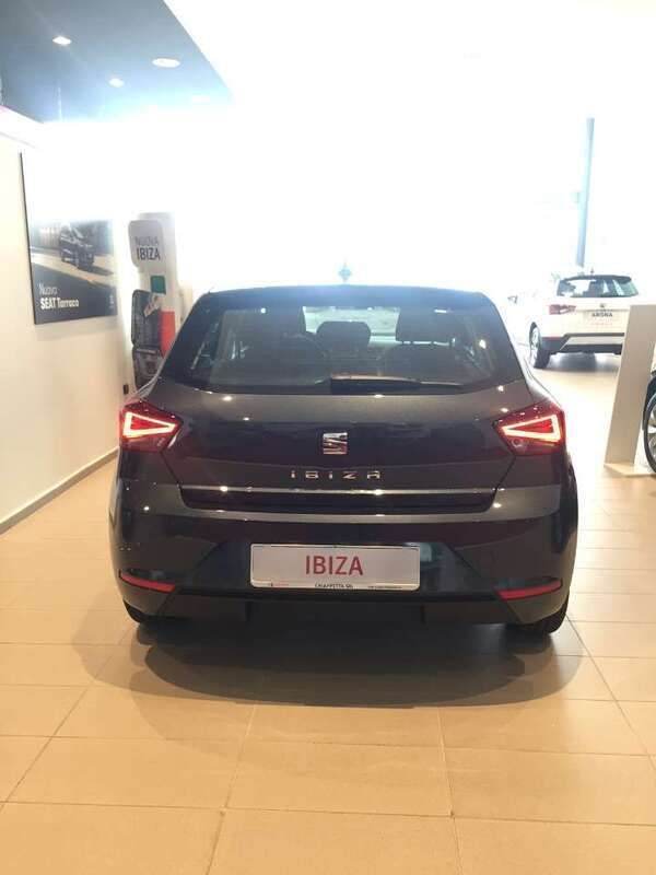 Usata Seat Ibiza Business 80 CV (58 kW) 2024 Magnetic tech Berlina