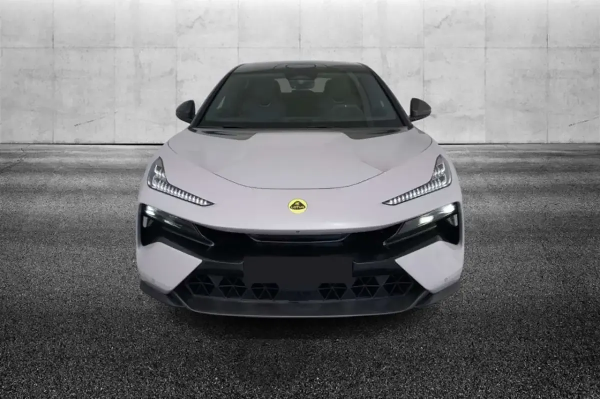 Nuova Lotus Eletre 250 kW (340 CV) 2026 Grigio SUV