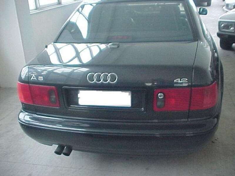 Usato 1997 Audi A8 4.2 Benzin 300 CV (8.500 €)
