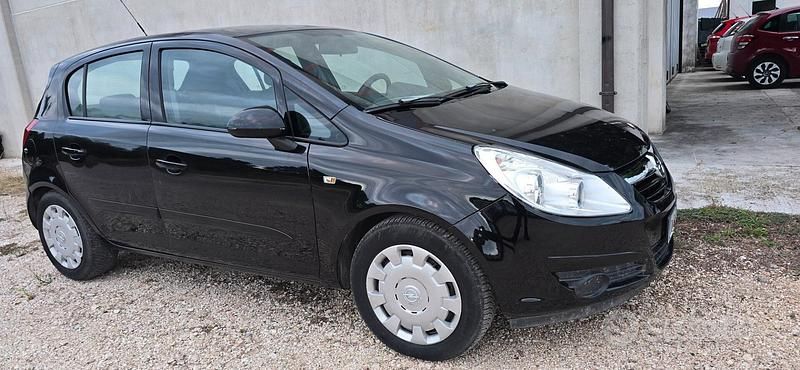 Usata Opel Corsa Club 59 CV (43 kW) 2009 Nero Berlina