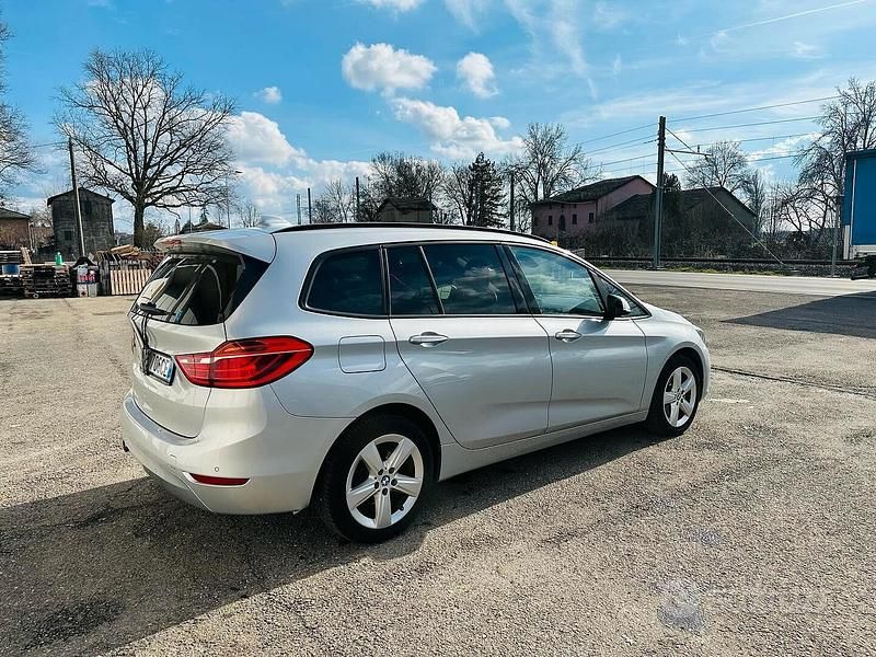 Usata BMW 218 Luxury Line 150 CV (110 kW) 2016 Grigio Station wagon