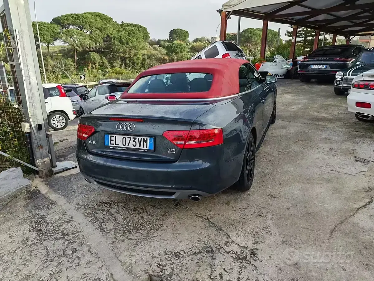 Usata Audi A5 Cabriolet 239 CV (175 kW) 2012 Grigio Cabrio