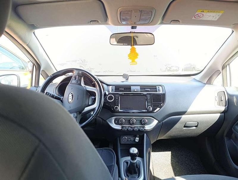 Usata Kia Rio City 83 CV (61 kW) 2016 Utilitaria