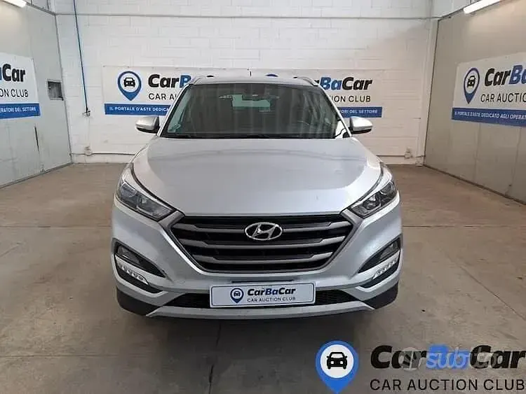 Usata Hyundai Tucson Xpossible 116 CV (85 kW) 2016 Grigio SUV