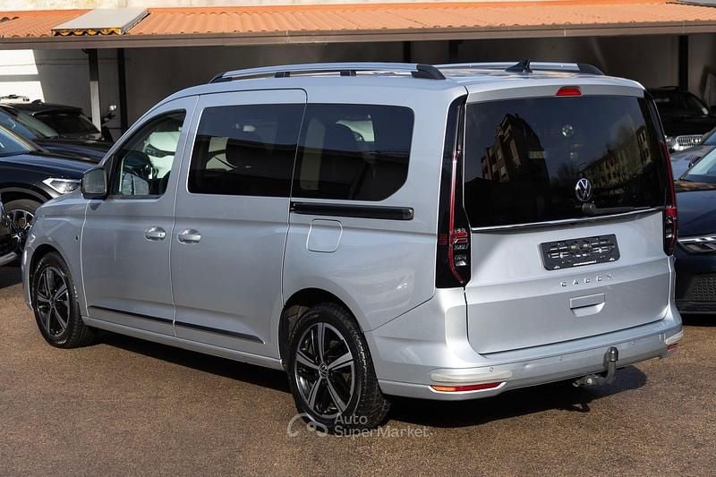 Usata VW Caddy Maxi Style 122 CV (89 kW) 2022 Argento Monovolume