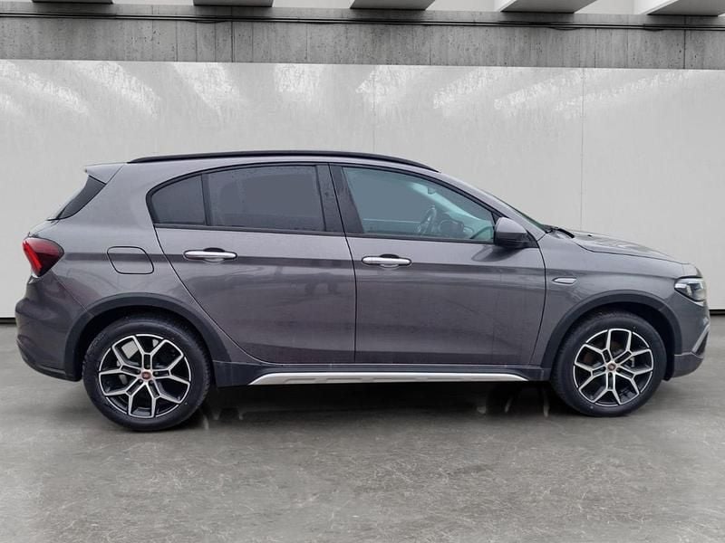 Usata Fiat Tipo Cross 101 CV (74 kW) 2023 Grigio Berlina