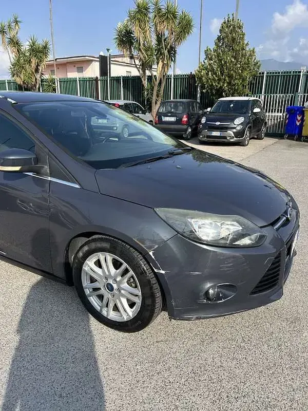 Usata Ford Focus 116 CV (85 kW) 2011 Nero Berlina