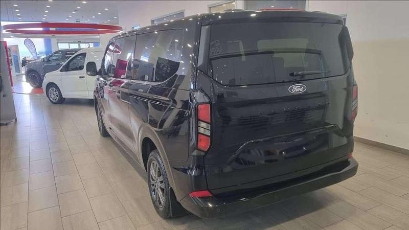 Nuova Ford Tourneo Custom Titanium 170 CV (125 kW) 2026 Nero metallizzato Furgone