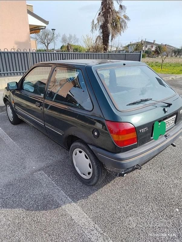 Usata Ford Fiesta 1992 Verde Utilitaria