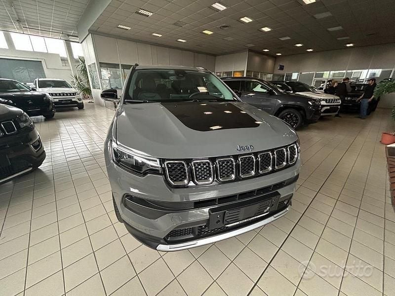 Grigio Usata 2021 Jeep Compass Limited SUV | 21.000 € (Buon prezzo) - Immagine 1/4