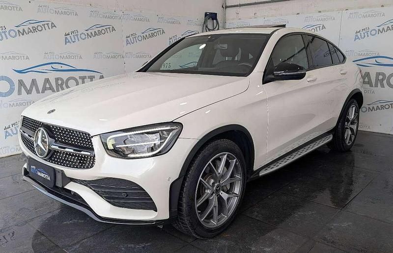 Usata Mercedes GLC300 Premium Plus 245 CV (180 kW) 2019 Bianco diamante metallizzato SUV