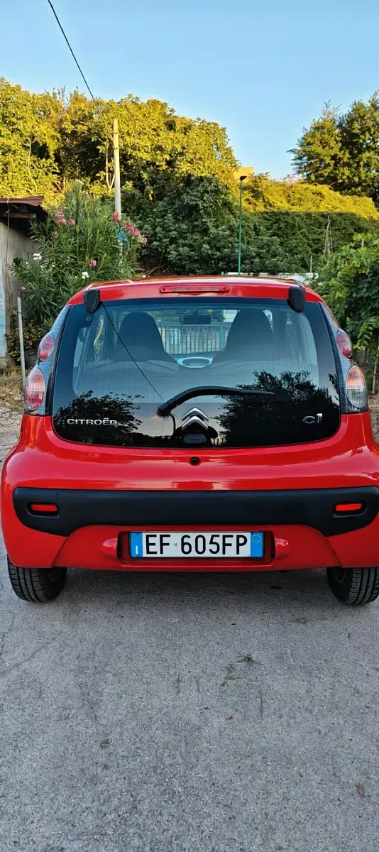 Usata Citroën C1 67 CV (49 kW) 2011 Rosso Utilitaria