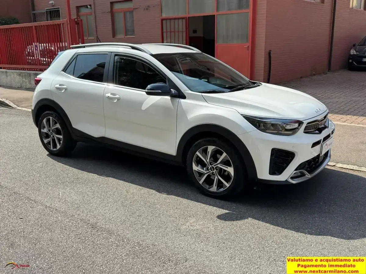 Usata Kia Stonic GT-Line 120 CV (88 kW) 2021 Bianco SUV