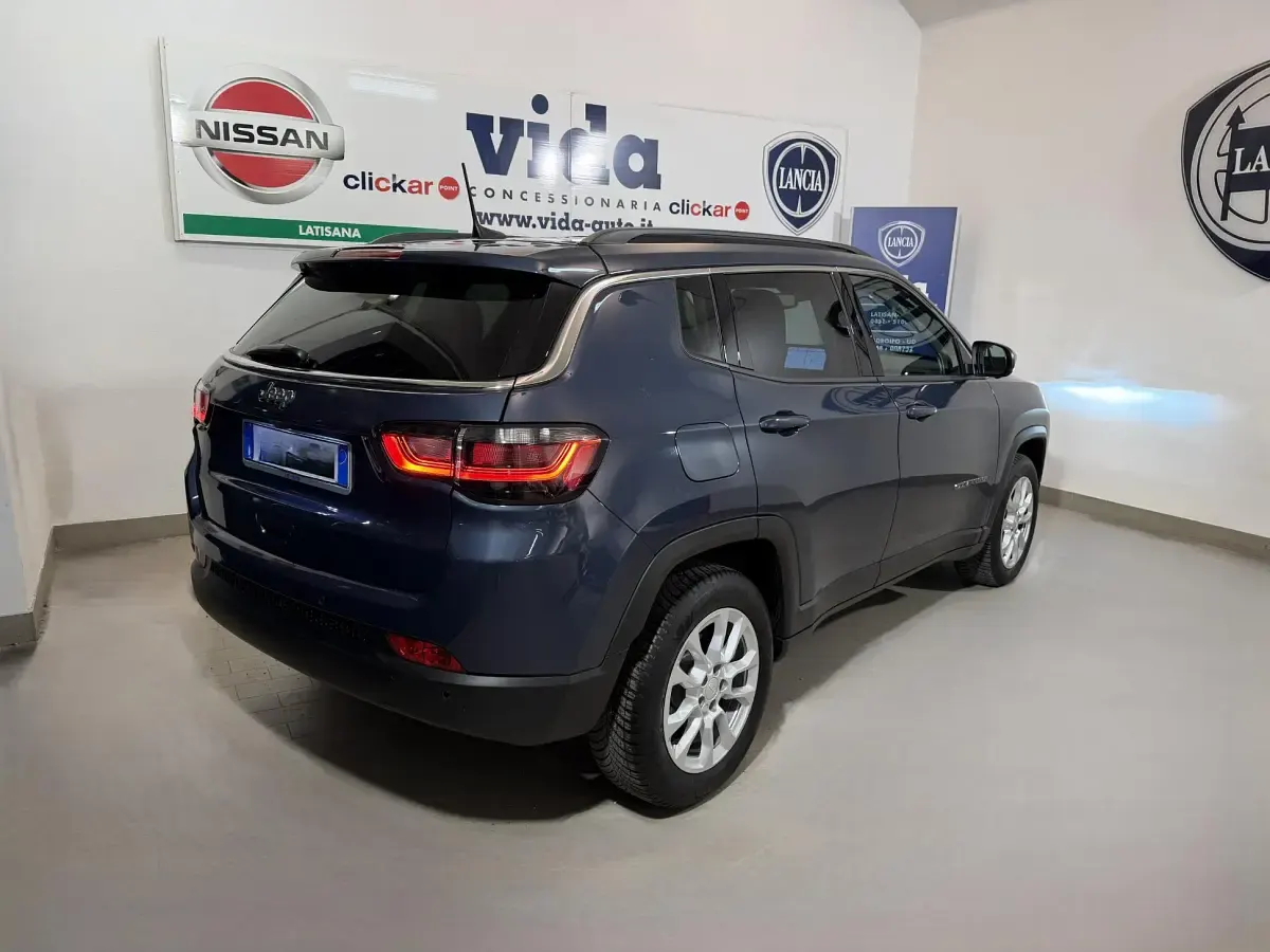 Usado Jeep Compass 131 CV (96 kW) 2023 Azul SUV