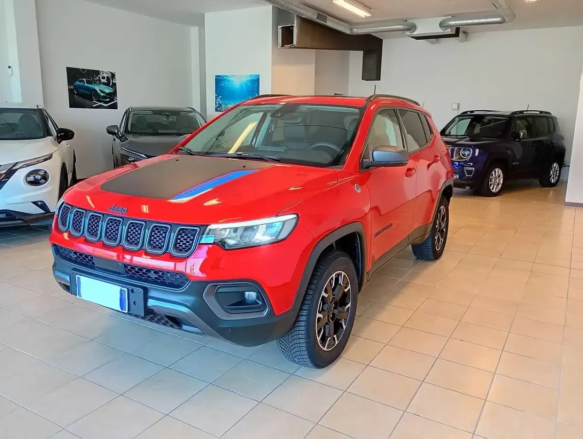 Usata Jeep Compass Trailhawk 241 CV (177 kW) 2021 Rosso SUV