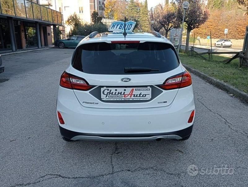 Usata Ford Fiesta Active 125 CV (91 kW) 2022 Bianco Berlina