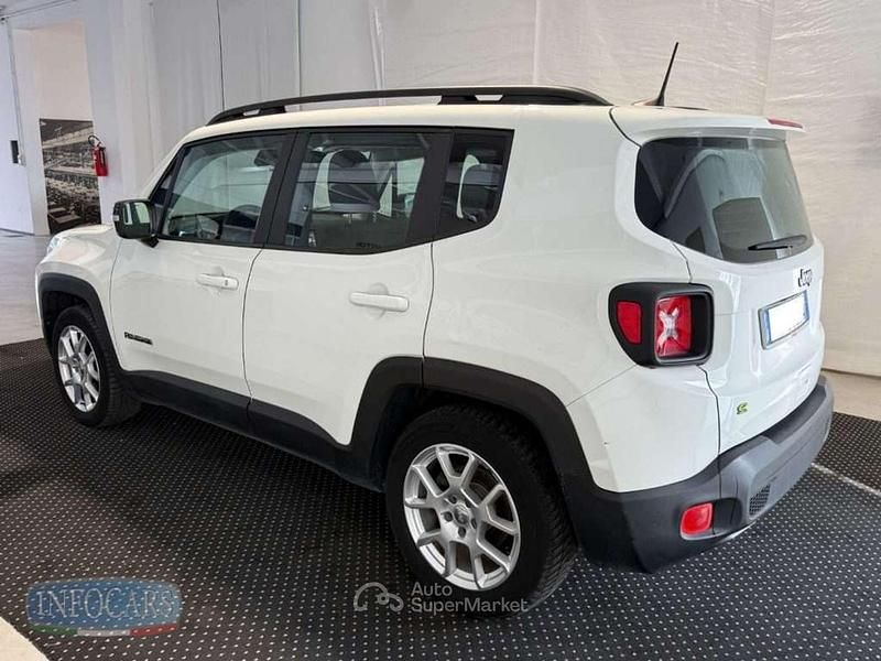 Usata Jeep Renegade Limited 131 CV (96 kW) 2022 Bianco pastello SUV