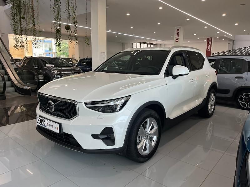 Usata Volvo XC40 Core 163 CV (119 kW) 2025 Bianco SUV