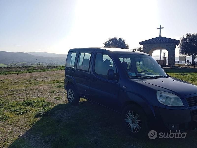 Usata Fiat Doblò Family 2008 Blu Monovolume