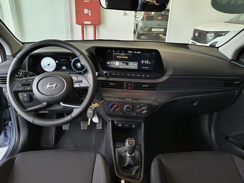 Nuova Hyundai i20 78 CV (57 kW) 2026 Bicolor Utilitaria