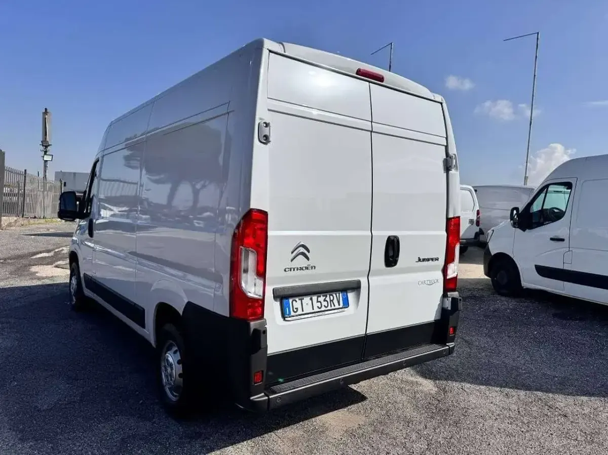 Usata Citroën Jumper 140 CV (102 kW) 2024 Bianco Monovolume