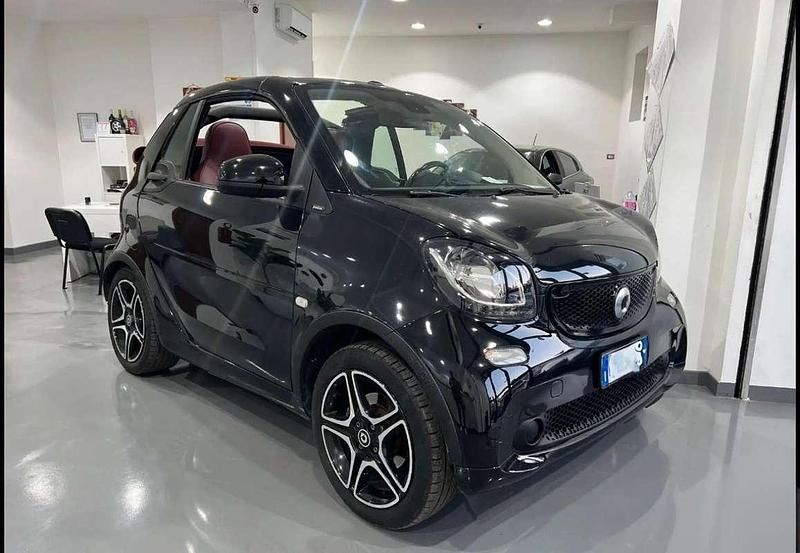 Usata Smart ForTwo Cabrio Passion 71 CV (52 kW) 2016 Nero Cabrio