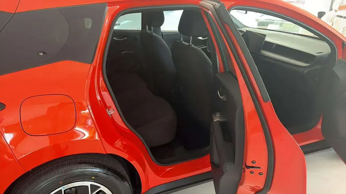 Nuova BYD Dolphin Comfort 155 kW (212 CV) 2026 Arancione Utilitaria