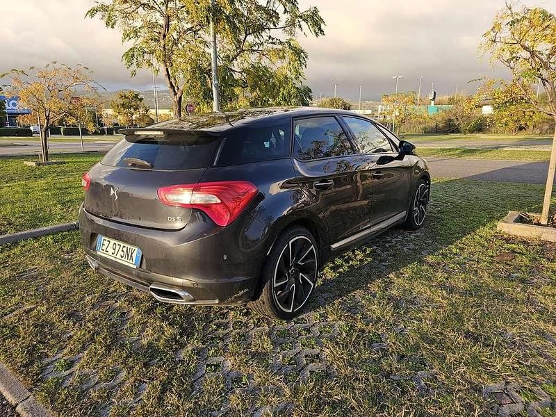 Usata DS Automobiles DS5 So Chic 181 CV (133 kW) 2015 Utilitaria