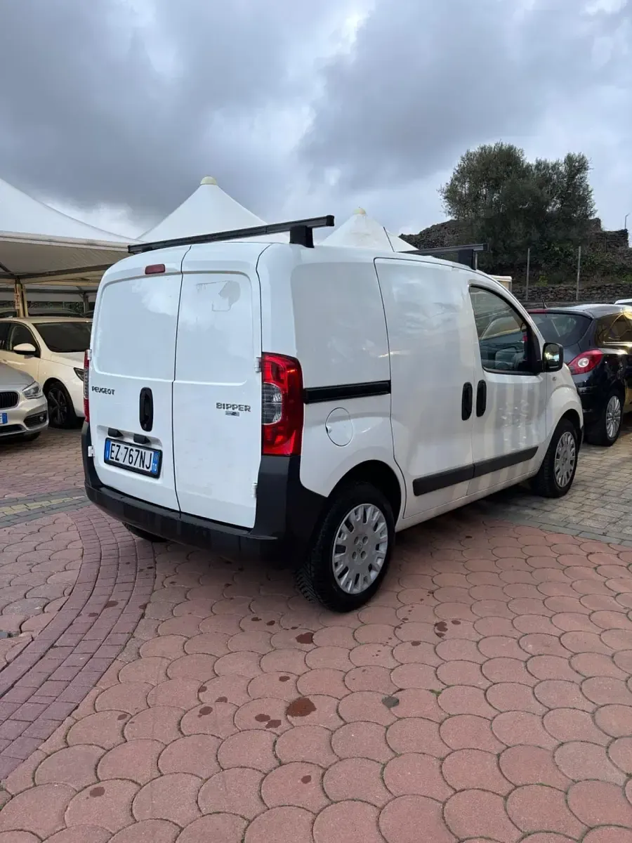 Usata Peugeot Bipper 74 CV (54 kW) 2015 Bianco Monovolume