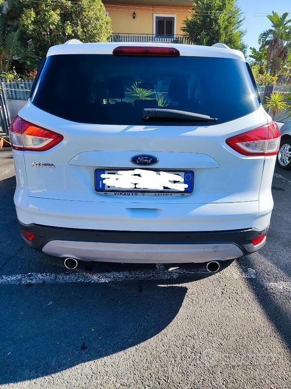 Usata Ford Kuga Titanium 150 CV (110 kW) 2015 Bianco SUV