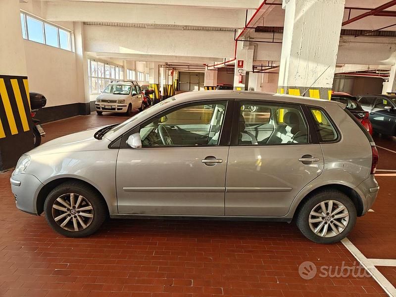 Usata VW Polo 80 CV (58 kW) 2008 Grigio Utilitaria