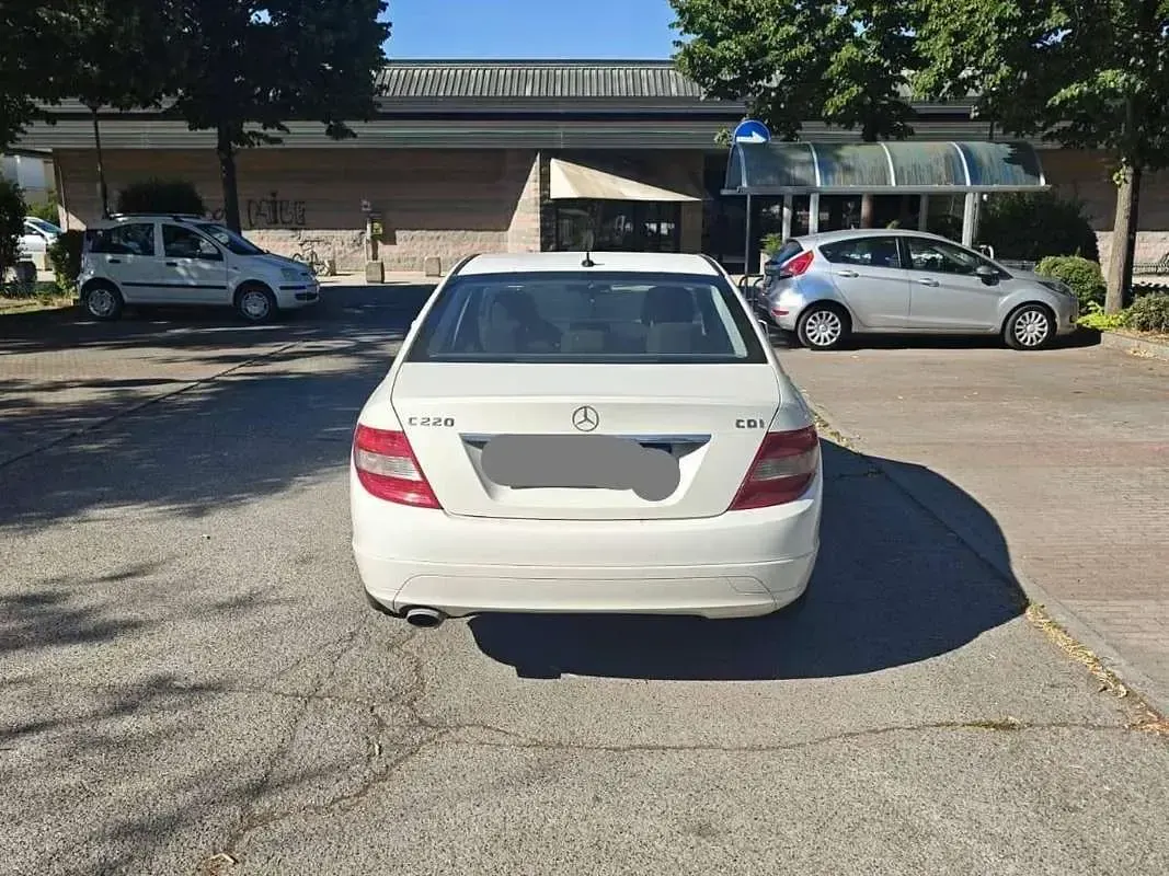 Usata Mercedes C220 Executive 170 CV (125 kW) 2011 Berlina