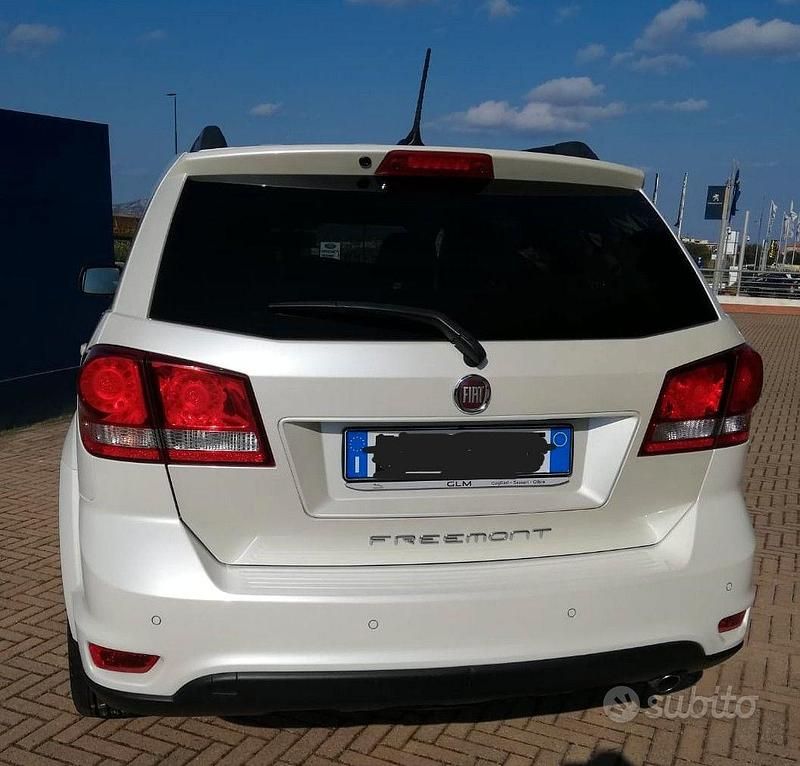 Usata Fiat Freemont 170 CV (125 kW) 2014 Bianco SUV