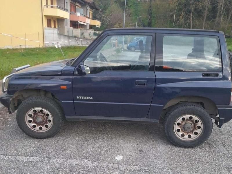 Usata Suzuki Vitara 79 CV (58 kW) 1995 Blu/azzurro SUV