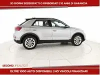 Usata VW T-Roc Life 150 CV (110 kW) 2024 Argento SUV