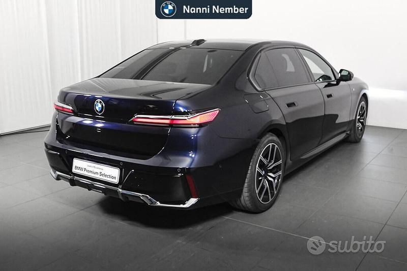 Usata BMW 740 M Sport 299 CV (219 kW) 2025 Nero Berlina