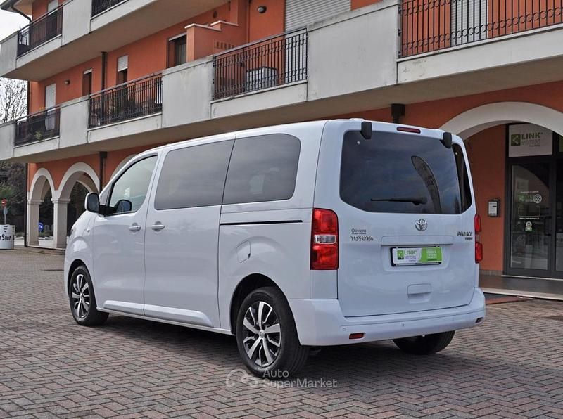 Usata Toyota Proace Executive 144 CV (105 kW) 2022 Bianco Monovolume
