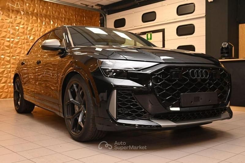 Nuova Audi RS Q8 Performance 639 CV (469 kW) 2025 Nero SUV