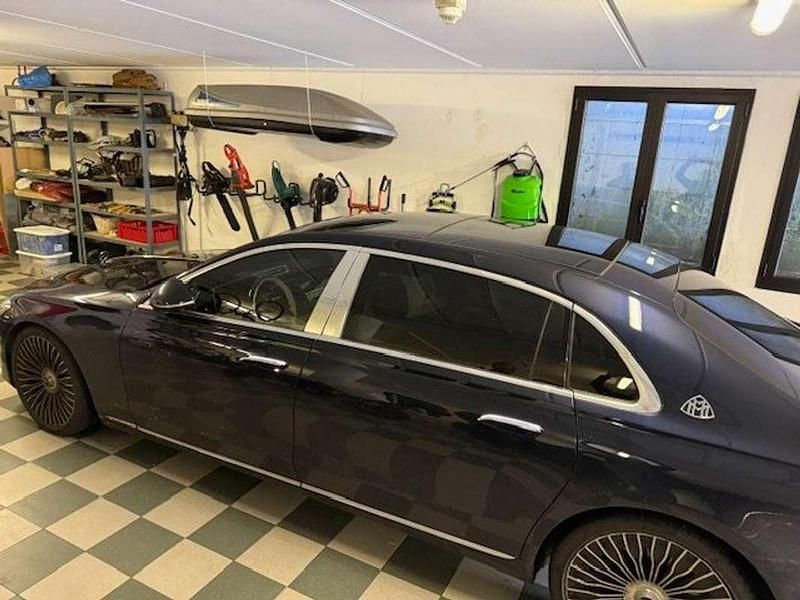 Usata Mercedes S580 Premium Plus 503 CV (369 kW) 2024 Blu/azzurro Berlina