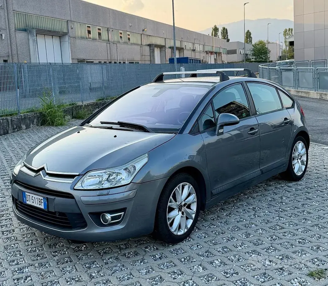 Usata Citroën C4 VTR Sport 90 CV (66 kW) 2009 Grigio Berlina