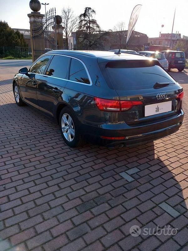 Usata Audi A4 Business 150 CV (110 kW) 2016 Grigio Berlina