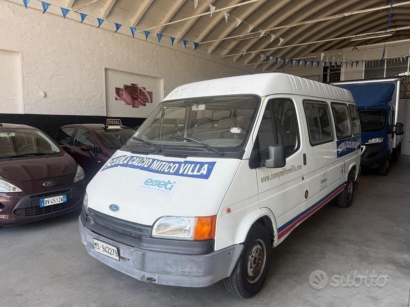 Occasion Ford Transit 85 ch (62 kW) 1999 Blanc Monospace