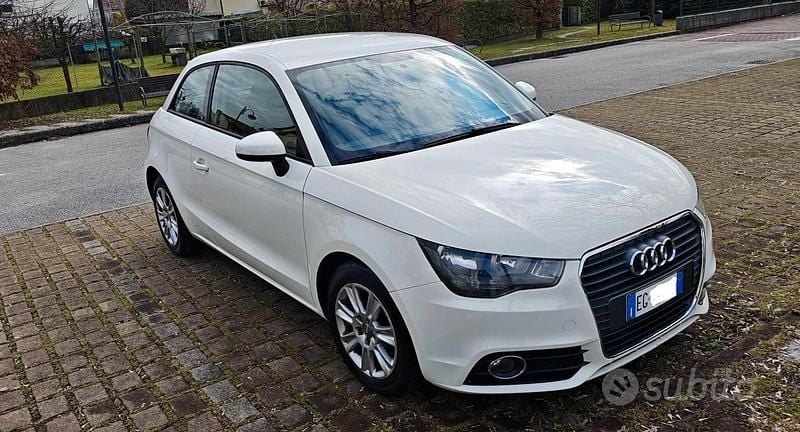 Usata Audi A1 86 CV (63 kW) 2011 Bianco Utilitaria