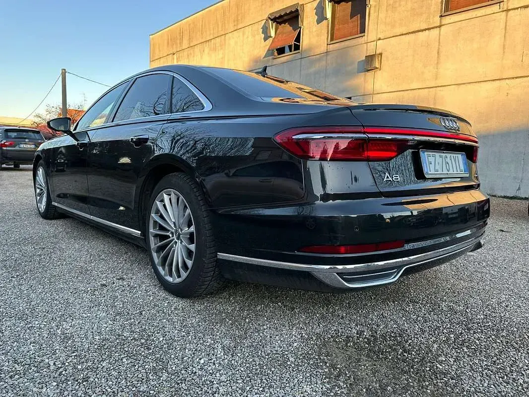 Usata Audi A8 Ambiente 286 CV (210 kW) 2020 Nero Berlina