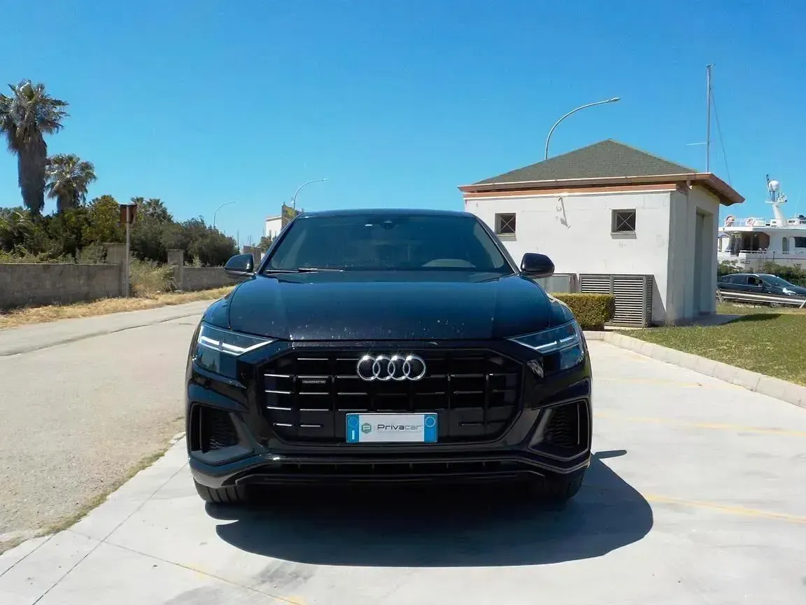 Usata Audi Q8 Comfort 285 CV (209 kW) 2020 Nero SUV