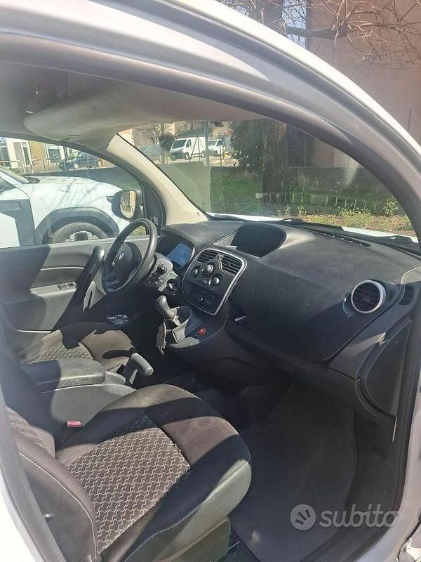 Usata Renault Kangoo 90 CV (66 kW) 2015 Bianco Monovolume