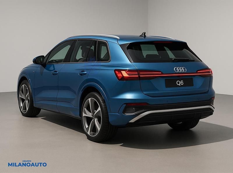 Usata Audi Q6 e-tron S-Line 284 kW (387 CV) 2025 Blu SUV