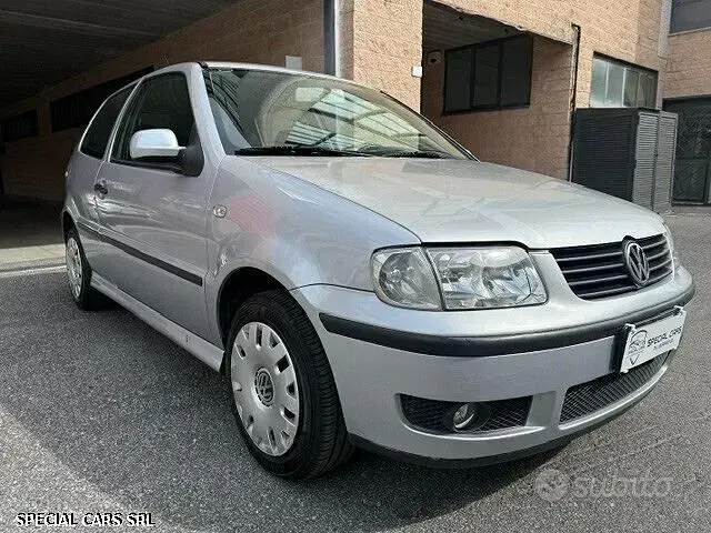 Usata VW Polo Comfortline 75 CV (55 kW) 2001 Nero Berlina